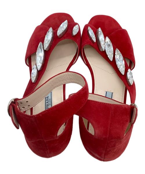 PRADA（プラダ）PRADA (プラダ) ビジューアンクルストラップサンダル レッド サイズ:38の古着・服飾アイテム