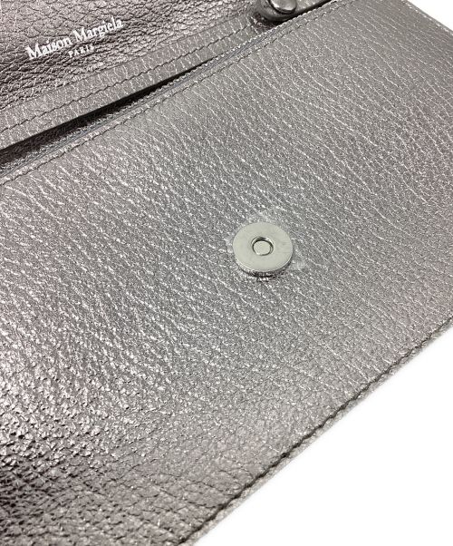 Maison Margiela（メゾンマルジェラ）Maison Margiela (メゾンマルジェラ) WALLET ON CHAIN MEDIUM（ウォレットオンチェーンミディアム） シルバー サイズ:- 未使用品の古着・服飾アイテム
