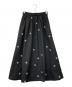 JUSGLITTY（ジャスグリッティー）の古着「ドット刺繍タックスカート」｜ブラック