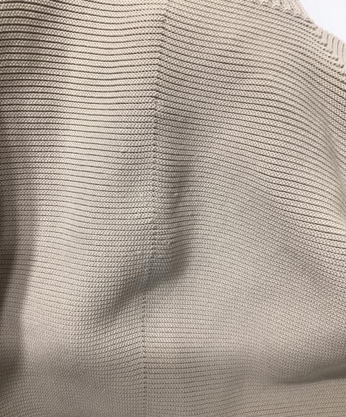 CFCL（シーエフシーエル）CFCL (シーエフシーエル) ペプラムニット ベージュ サイズ:Fの古着・服飾アイテム