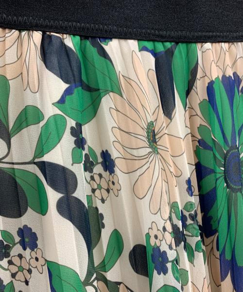 support surface（サポートサーフェス）support surface (サポートサーフェス) support surface　フラワープリントプリーツスカート ベージュの古着・服飾アイテム