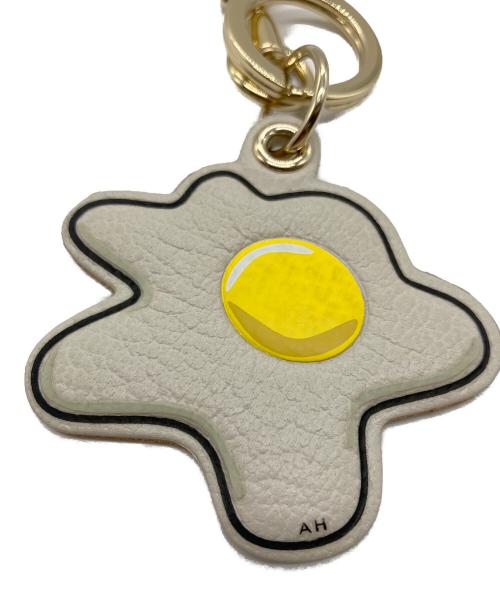ANYA HINDMARCH（アニヤ・ハインドマーチ）ANYA HINDMARCH (アニヤ・ハインドマーチ) EGGキーリング ホワイトの古着・服飾アイテム