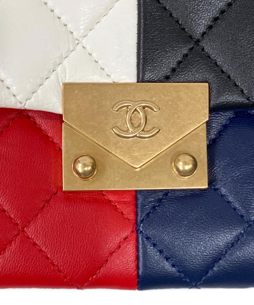 CHANEL（シャネル）CHANEL (シャネル) チェーンショルダーウォレットの古着・服飾アイテム