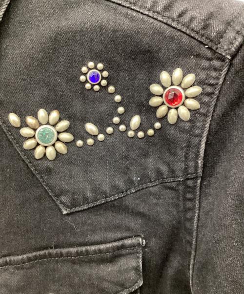 HTC STUDS（エイチティーシースタッズ）HTC STUDS (エイチティーシースタッズ) AKM (エーケーエム) ウエスタンデニムスタッズシャツ ブラック サイズ:M　の古着・服飾アイテム