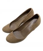 GUCCIグッチ）の古着「スタッズスウェードパンプス」｜ブラウン