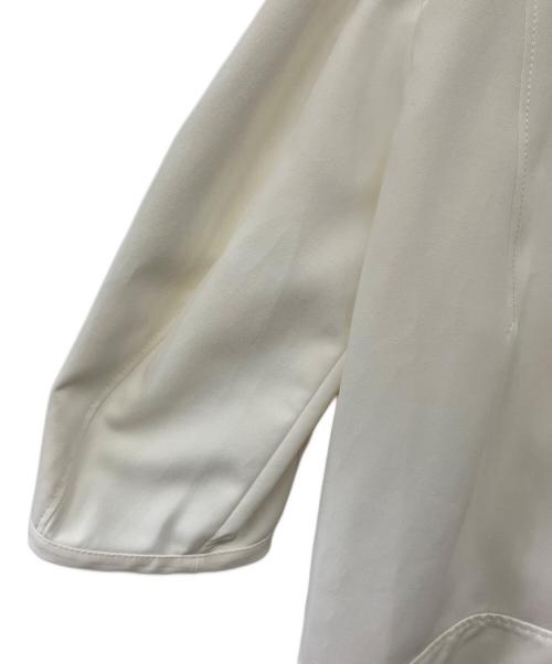 LOHEN（ローヘン）LOHEN (ローヘン) フォルムスリーブショートジャケット アイボリー サイズ:F　の古着・服飾アイテム