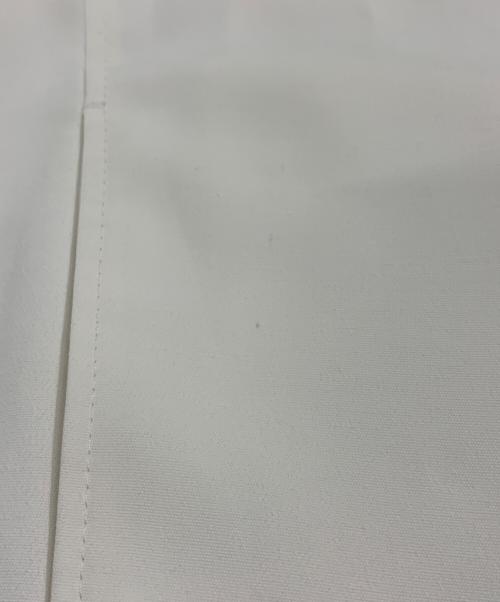 LOHEN（ローヘン）LOHEN (ローヘン) フォルムスリーブショートジャケット アイボリー サイズ:F　の古着・服飾アイテム
