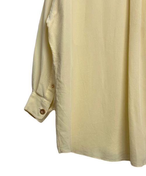 CHANEL（シャネル）CHANEL (シャネル) ロゴボタンシルクシャツ イエロー サイズ:34の古着・服飾アイテム