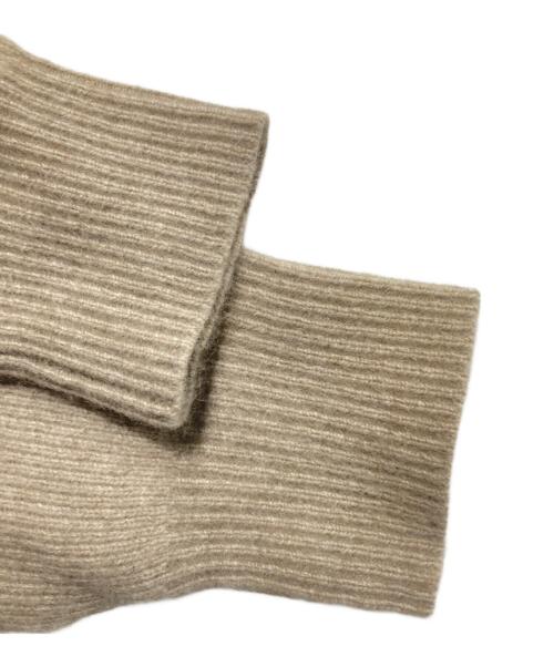 MIESROHE（ミースロエ）MIESROHE (ミースロエ) exclusiveツイストデザインニット ベージュ サイズ:Freeの古着・服飾アイテム