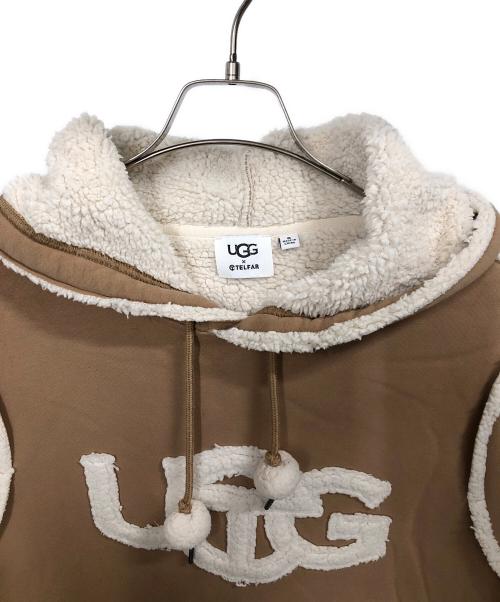 UGG（アグ）UGG (アグ) TELFAR (テルファー) Logo Hoodie ベージュ サイズ:Sの古着・服飾アイテム