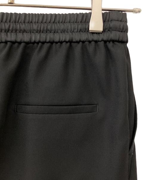 icB（アイシービー）icB (アイシービー) FluidBackSatin ドロストパンツ ブラック サイズ:00(3)の古着・服飾アイテム