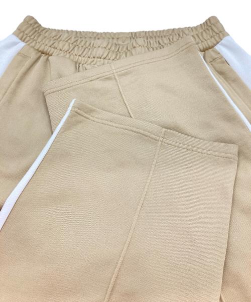 PUMA（プーマ）PUMA (プーマ) maison kitsune (メゾンキツネ) T7 TRACK PANT ベージュ サイズ:SIZE Sの古着・服飾アイテム