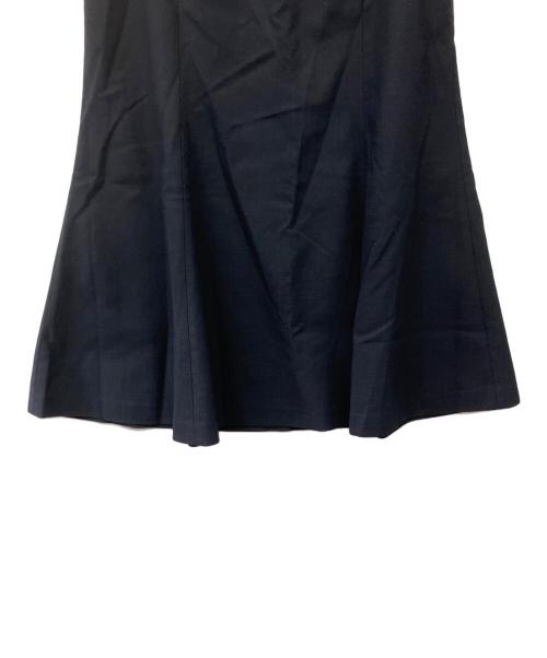 23区（ニジュウサンク）23区 (ニジュウサンク) ストレッチブッチャー スカート ネイビー サイズ:38の古着・服飾アイテム