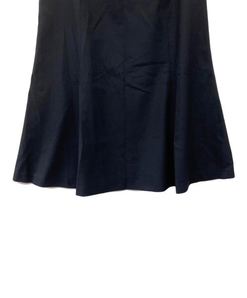 23区（ニジュウサンク）23区 (ニジュウサンク) ストレッチブッチャー スカート ネイビー サイズ:38の古着・服飾アイテム