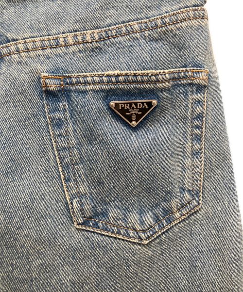 PRADA（プラダ）PRADA (プラダ) トライアングルロゴ デニムパンツ F0BAN/MID-BLUE サイズ:25の古着・服飾アイテム