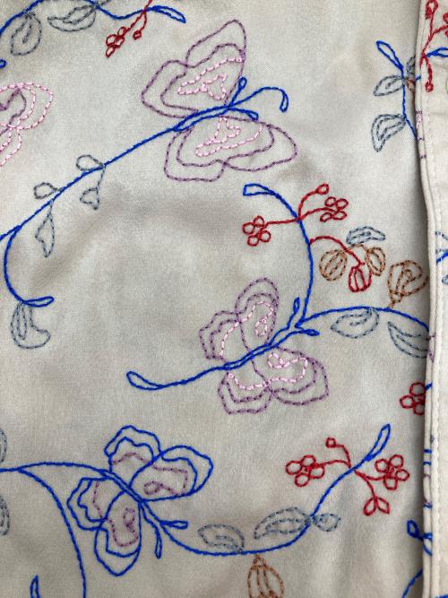 maturely（マチュアリー）maturely (マチュアリー) Embroidery Cut off Ruffle Blouse ピンクの古着・服飾アイテム