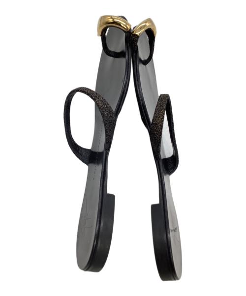 GIUSEPPE ZANOTTI（ジュゼッペザノッティ）GIUSEPPE ZANOTTI (ジュゼッペザノッティ) オヤユビプレートサンダル ブラック サイズ:38の古着・服飾アイテム