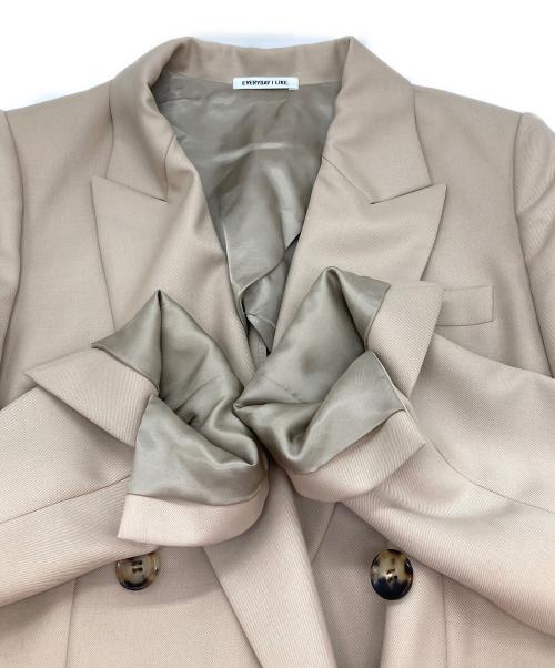 EVERYDAY I LIKE.（エヴリデイ アイ ライク）EVERYDAY I LIKE. (エヴリデイ アイ ライク) ダブルジャケット ベージュ サイズ:36の古着・服飾アイテム