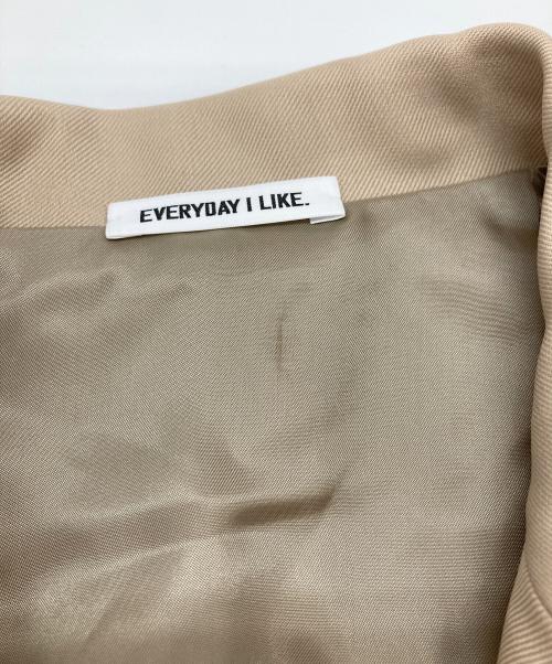 EVERYDAY I LIKE.（エヴリデイ アイ ライク）EVERYDAY I LIKE. (エヴリデイ アイ ライク) ダブルジャケット ベージュ サイズ:36の古着・服飾アイテム