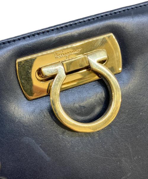 Salvatore Ferragamo（サルヴァトーレ フェラガモ）Salvatore Ferragamo (サルヴァトーレ フェラガモ) ガンチーニチェーンショルダーバッグ ブラックの古着・服飾アイテム