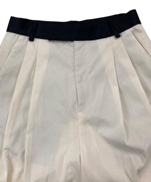 Adam et Rope（アダム エ ロペ）Adam et Rope (アダム エ ロペ) バイカラーベルトドレスパンツ アイボリー サイズ:38の古着・服飾アイテム