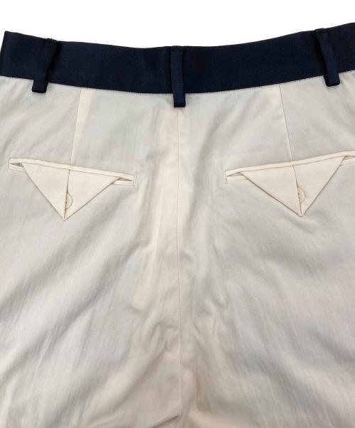 Adam et Rope（アダム エ ロペ）Adam et Rope (アダム エ ロペ) バイカラーベルトドレスパンツ アイボリー サイズ:38の古着・服飾アイテム