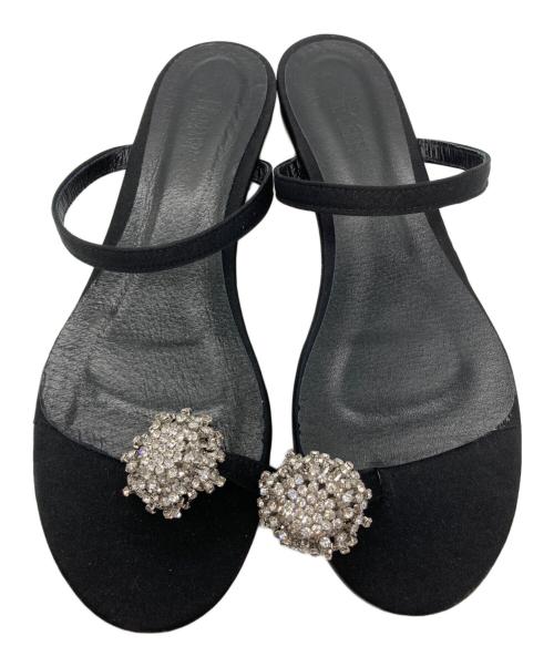 Hoaw（ハァウ）Hoaw (ハァウ) ビジューフラットサンダル ブラック サイズ:SIZE 38の古着・服飾アイテム