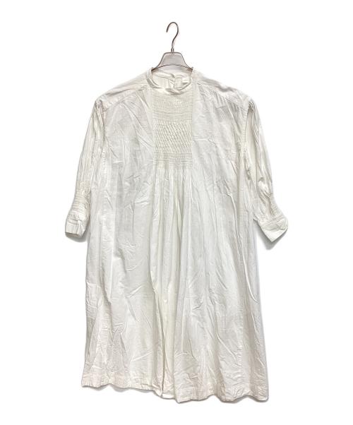 KAGURE（カグレ）kagure (カグレ) コットンスモッキングワンピース オフホワイト サイズ:Freeの古着・服飾アイテム