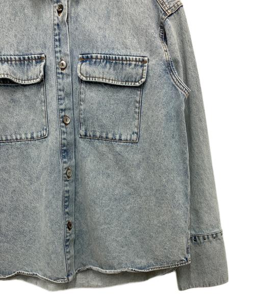 GRACE CONTINENTAL（（グレースコンチネンタル）GRACE CONTINENTAL (（グレースコンチネンタル) スタッズデニムシャツ ブルー サイズ:36の古着・服飾アイテム
