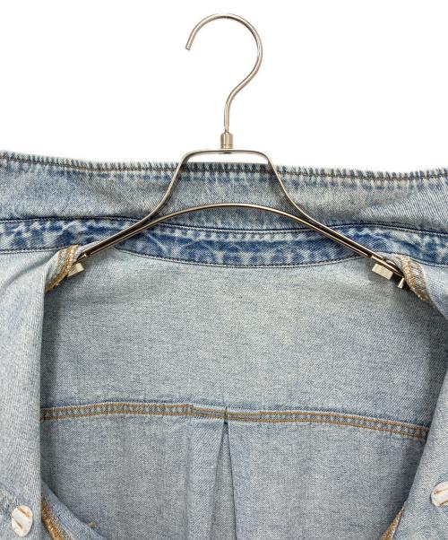 GRACE CONTINENTAL（（グレースコンチネンタル）GRACE CONTINENTAL (（グレースコンチネンタル) スタッズデニムシャツ ブルー サイズ:36の古着・服飾アイテム