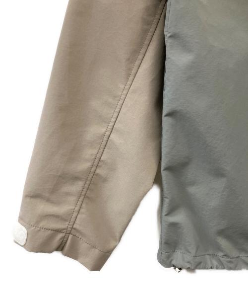 SYUMAN.（シュウマン）SYUMAN. (シュウマン) ナイロンフーデッドジャケット グレー×ベージュ サイズ:１の古着・服飾アイテム