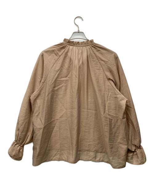 Spick and Span（スピックアンドスパン）Spick and Span (スピックアンドスパン) ハイブリットフリルカラーボリュームスリーブブラウス ベージュ サイズ:Free 未使用品の古着・服飾アイテム