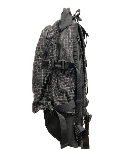 CMF OUTDOOR GARMENT（コンフィーアウトドアガーメント）CMF OUTDOOR GARMENT (コンフィーアウトドアガーメント) WEEKENDERZ グレーの古着・服飾アイテム