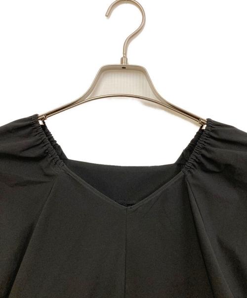 UNFILO（アンフィーロ）UNFILO (アンフィーロ) FINE MOVE 2WAYワンピース ブラック サイズ:Mの古着・服飾アイテム