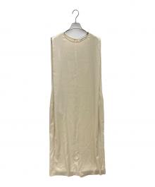 ETRE TOKYO（エトレトウキョウ）の古着「スリーブレスショルダータックサテンワンピース」｜アイボリー