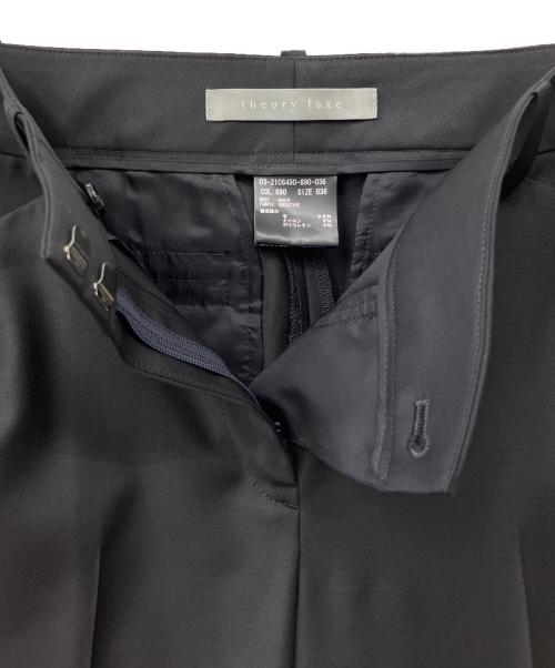 theory luxe（セオリーリュクス）theory luxe (セオリーリュクス) センタープレスパンツ ブラック サイズ:36の古着・服飾アイテム
