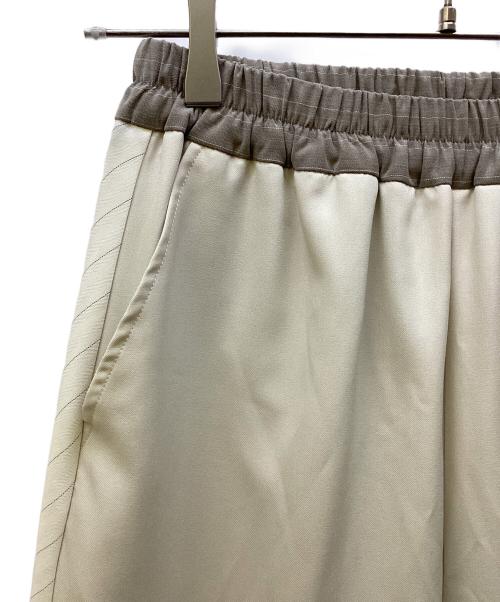 eimee law（エイミーロウ）eimee law (エイミーロウ) バイヤスライン微配ストライプパンツ ベージュ サイズ:FREEの古着・服飾アイテム