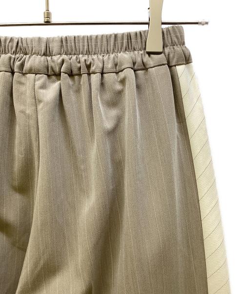 eimee law（エイミーロウ）eimee law (エイミーロウ) バイヤスライン微配ストライプパンツ ベージュ サイズ:FREEの古着・服飾アイテム