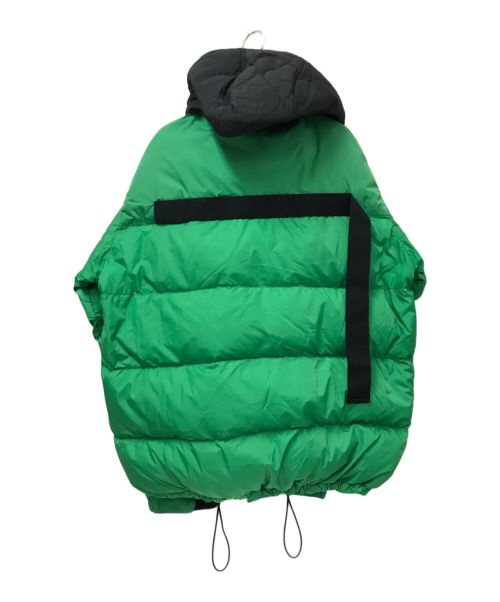 N°21（ヌメロヴェントゥーノ）N°21 (ヌメロヴェントゥーノ) メタリック フーデッドナイロン ダウンジャケット グリーン サイズ:XSの古着・服飾アイテム