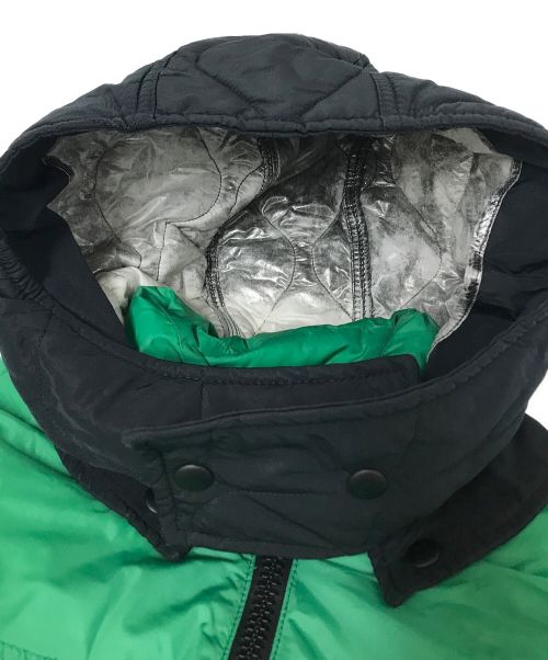 N°21（ヌメロヴェントゥーノ）N°21 (ヌメロヴェントゥーノ) メタリック フーデッドナイロン ダウンジャケット グリーン サイズ:XSの古着・服飾アイテム