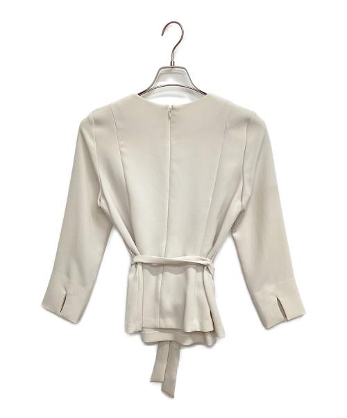 theory luxe（セオリーリュクス）theory luxe (セオリーリュクス) ベルテッドブラウス ベージュ サイズ:38の古着・服飾アイテム