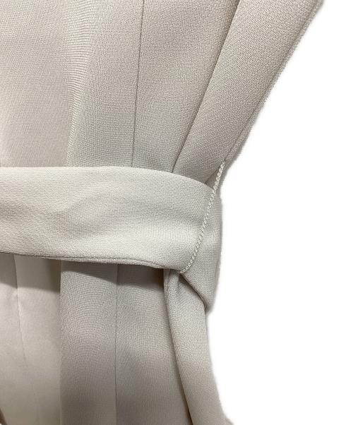 theory luxe（セオリーリュクス）theory luxe (セオリーリュクス) ベルテッドブラウス ベージュ サイズ:38の古着・服飾アイテム