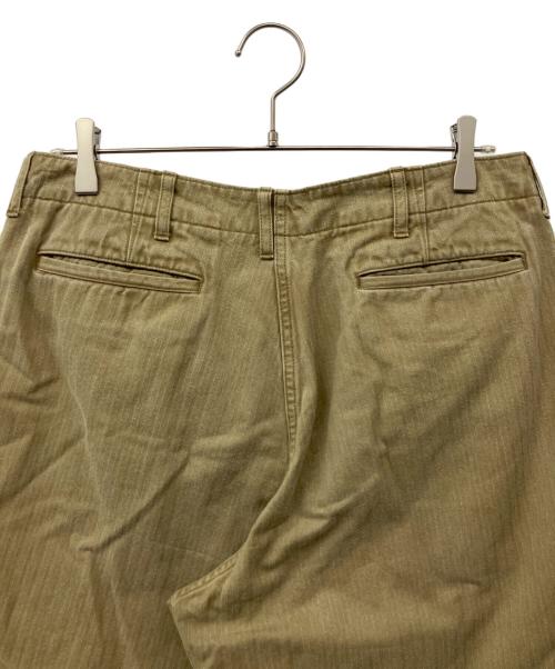 BEAMS PLUS（ビームスプラス）BEAMS PLUS (ビームスプラス) ヘリンボーンツイルパンツ カーキ サイズ:Mの古着・服飾アイテム
