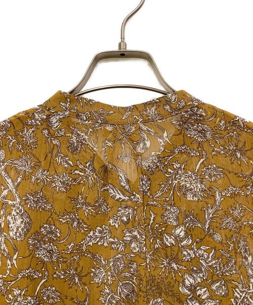 23区（ニジュウサンク）23区 (ニジュウサンク) Rattiフラワープリントワンピース ブラウン サイズ:SIZE 46の古着・服飾アイテム