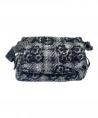 CHANELシャネル）の古着「2.55 カメリアツイード ショルダーバッグ」｜ブラック