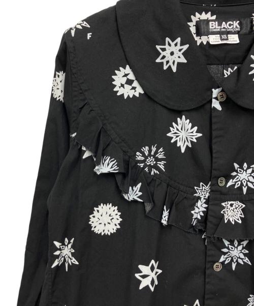 BLACK COMME des GARCONS（ブラックコムデギャルソン）BLACK COMME des GARCONS (ブラックコムデギャルソン) グラフィック ラッフルシャツ ブラック サイズ:XSの古着・服飾アイテム