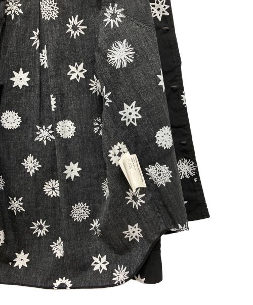 BLACK COMME des GARCONS（ブラックコムデギャルソン）BLACK COMME des GARCONS (ブラックコムデギャルソン) グラフィック ラッフルシャツ ブラック サイズ:XSの古着・服飾アイテム