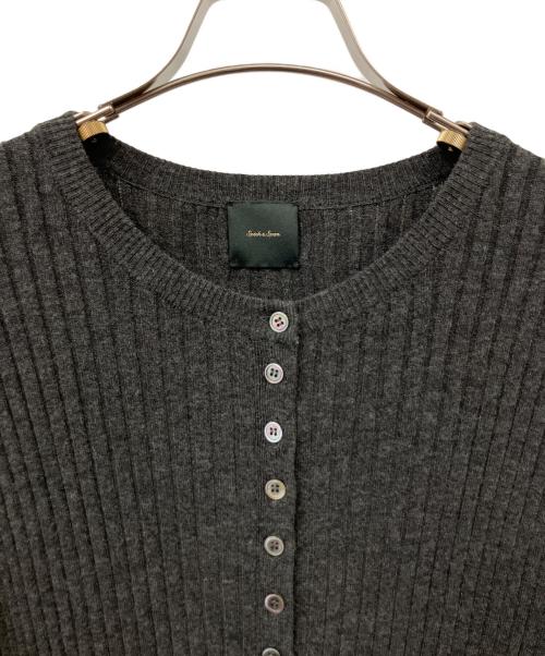 Spick and Span（スピック＆スパン）Spick and Span (スピック＆スパン) ヘンリーネックリブニットワンピース グレー サイズ:Fの古着・服飾アイテム