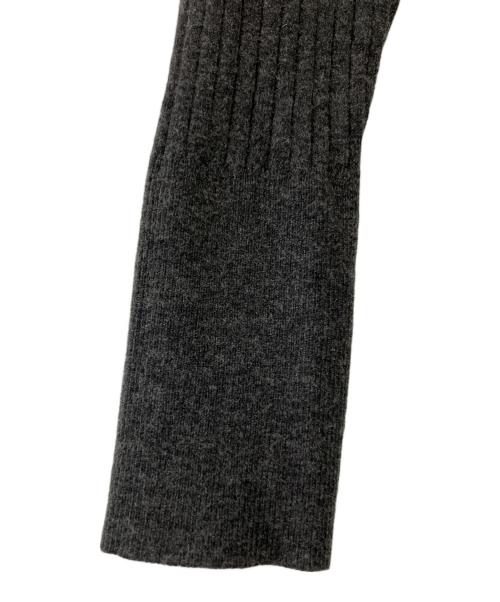 Spick and Span（スピック＆スパン）Spick and Span (スピック＆スパン) ヘンリーネックリブニットワンピース グレー サイズ:Fの古着・服飾アイテム
