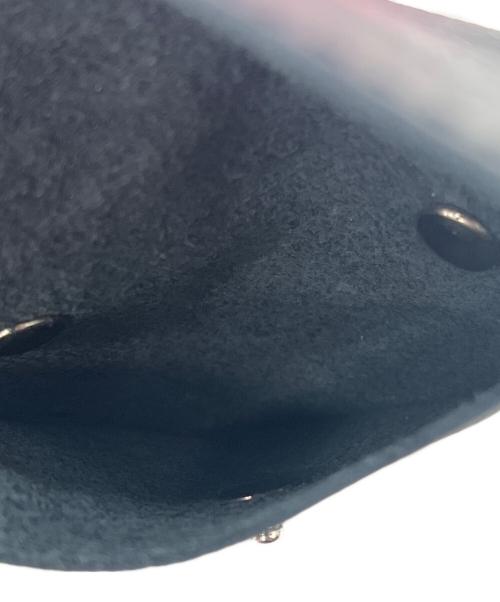 LIMI feu（リミフゥ）LIMI feu (リミフゥ) コインケース ショッキングピンク×ブラックの古着・服飾アイテム